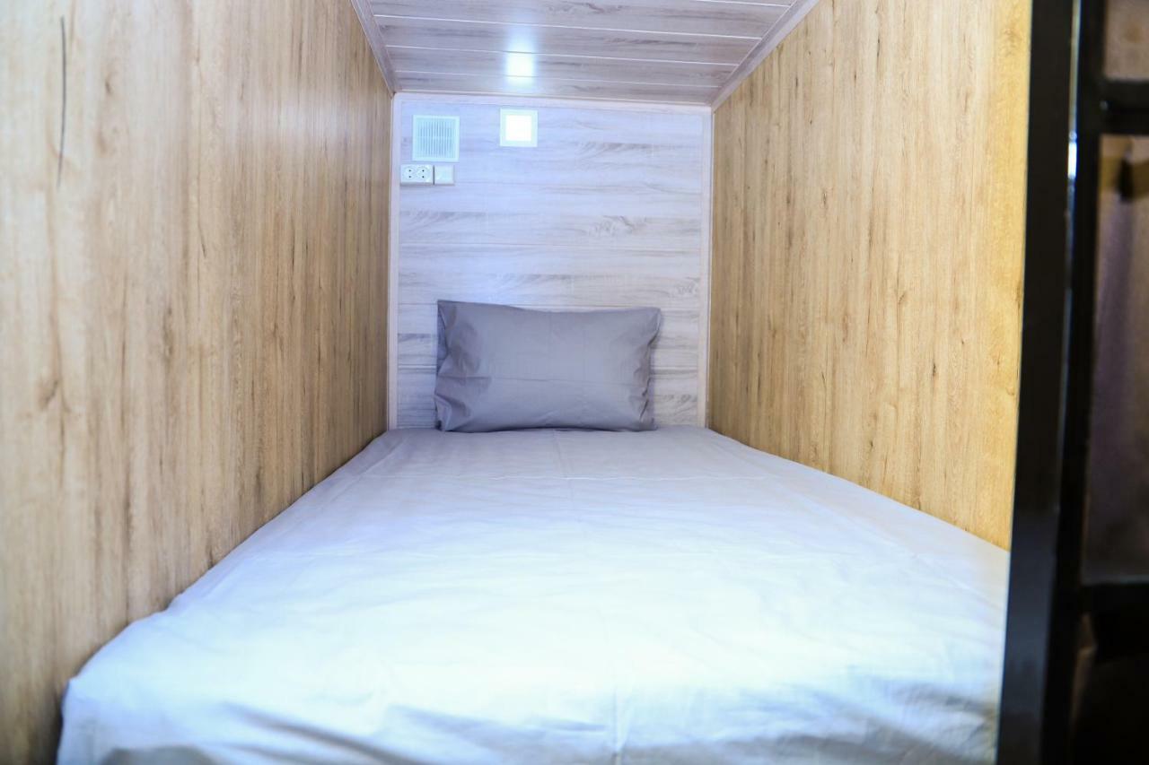 Capsule Hostel Karakol Buitenkant foto